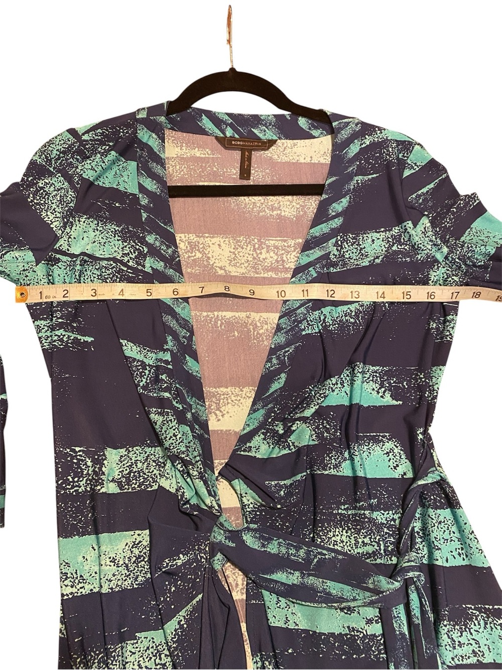 BCBGMaxAzria Navy/Teal 
Printed Warp Mini Dress
Size Small
NWOT - Picture 10 of 10